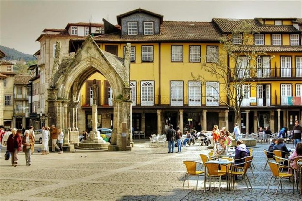 Longos Casa Do Piano旅馆 外观 照片